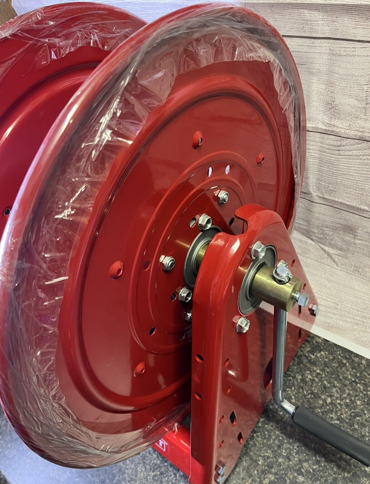Reelcraft CA32106-L - 1/2 x 100ft, 1000 psi, Premium Duty Hand Crank Hose Reel