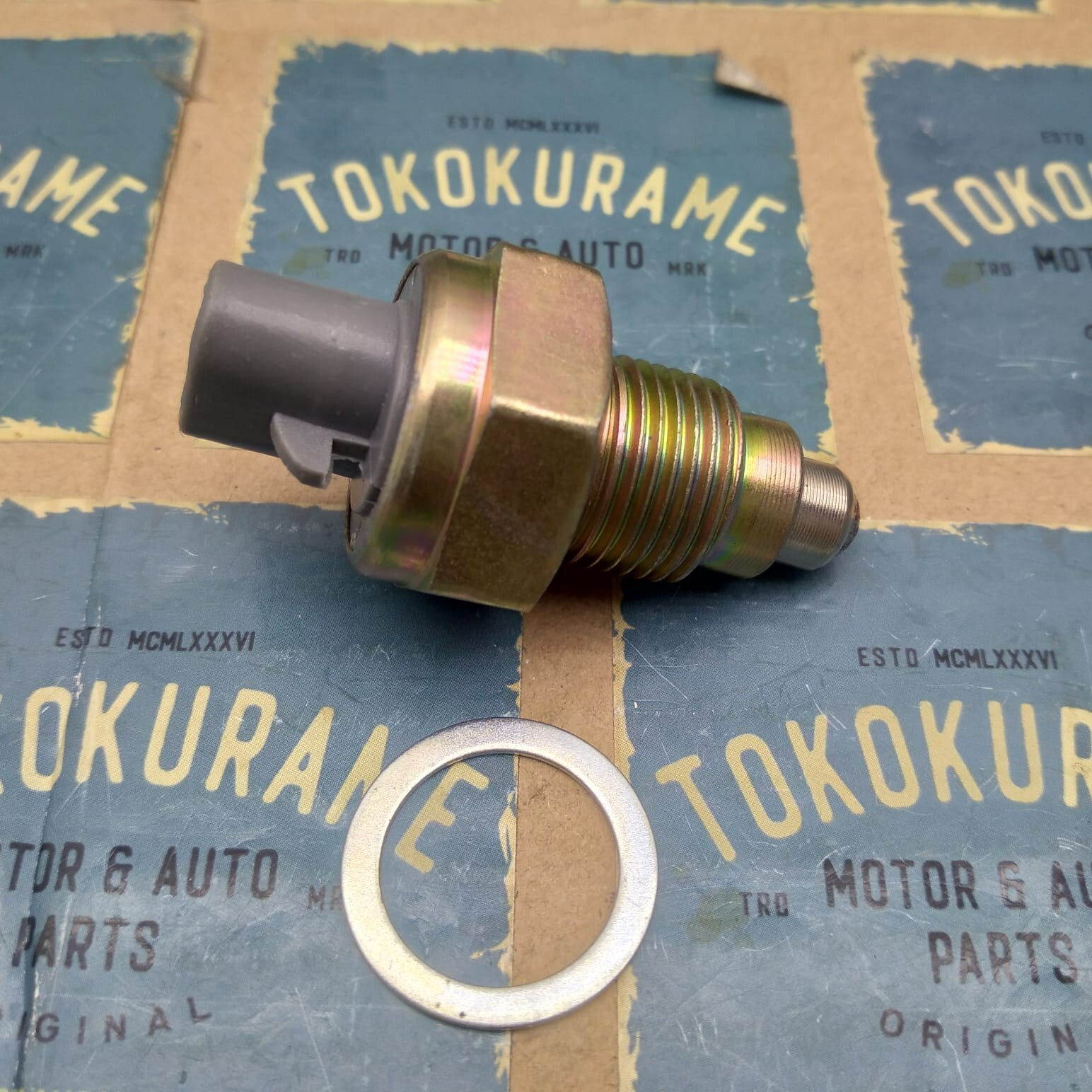 84210 12040 Reverse Light Switch Fit Toyota Hilux LN106
