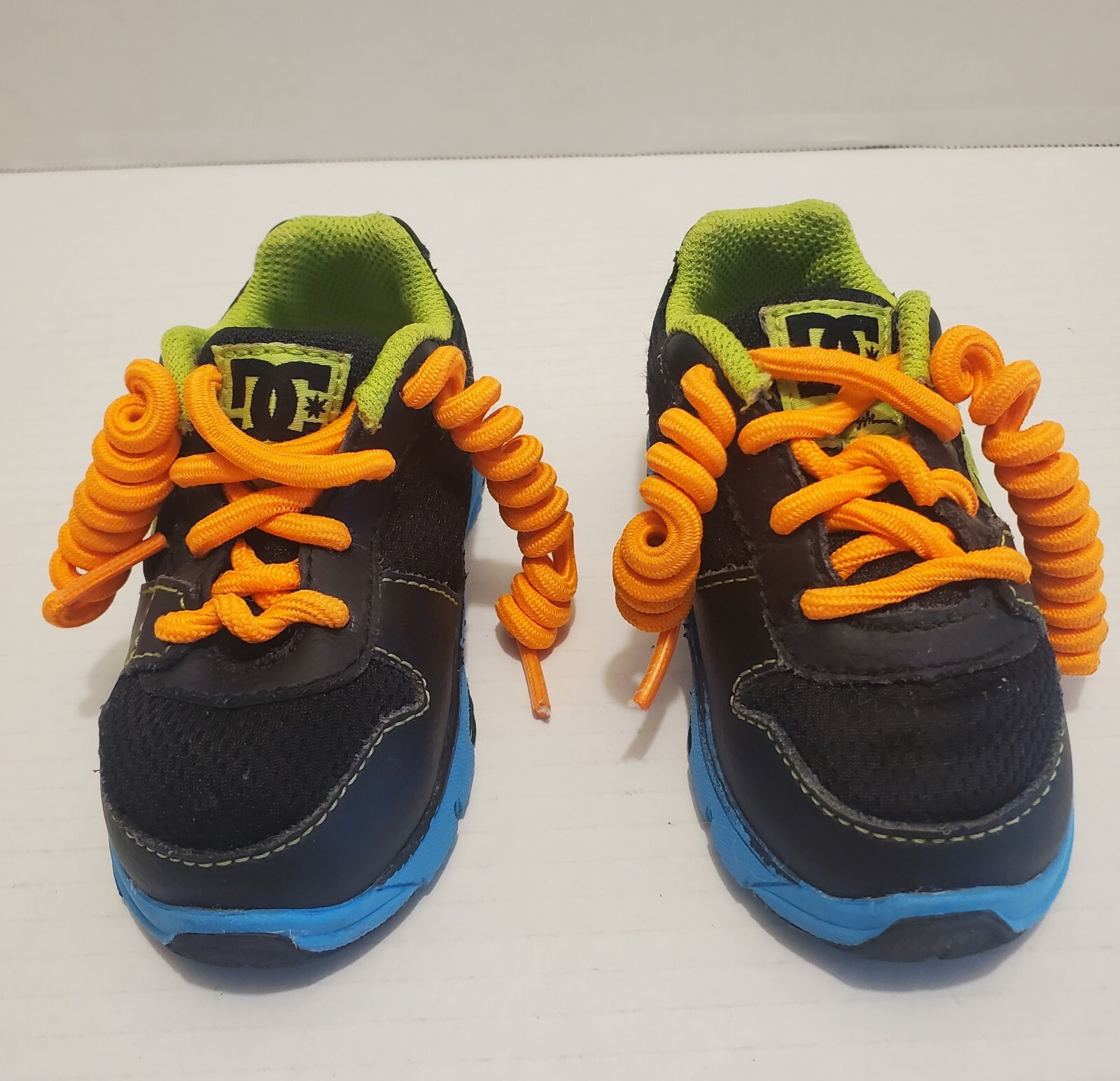 dc boys sneakers