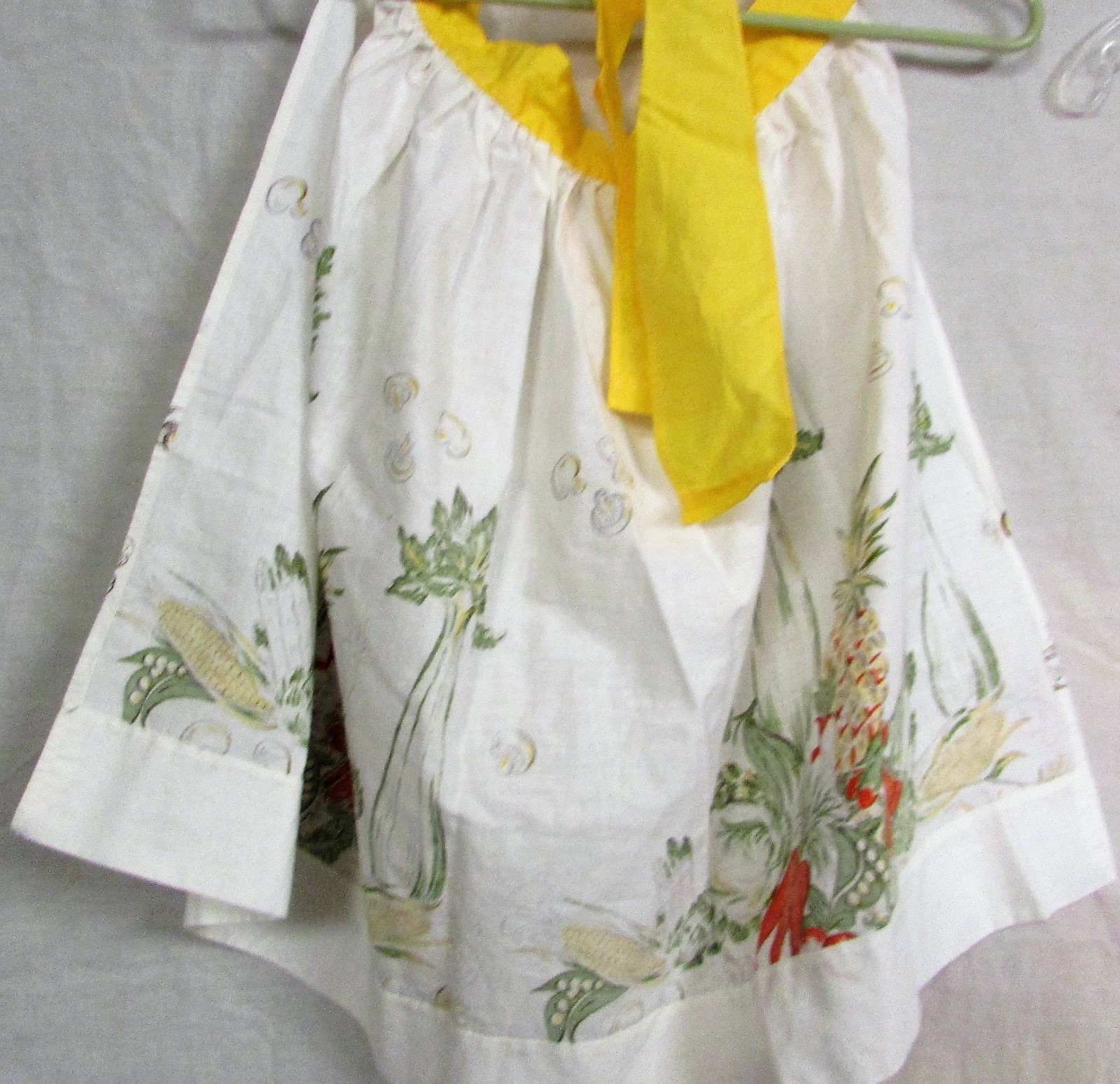 Waist Apron With Vegetables & Fruit Design, Estate Find