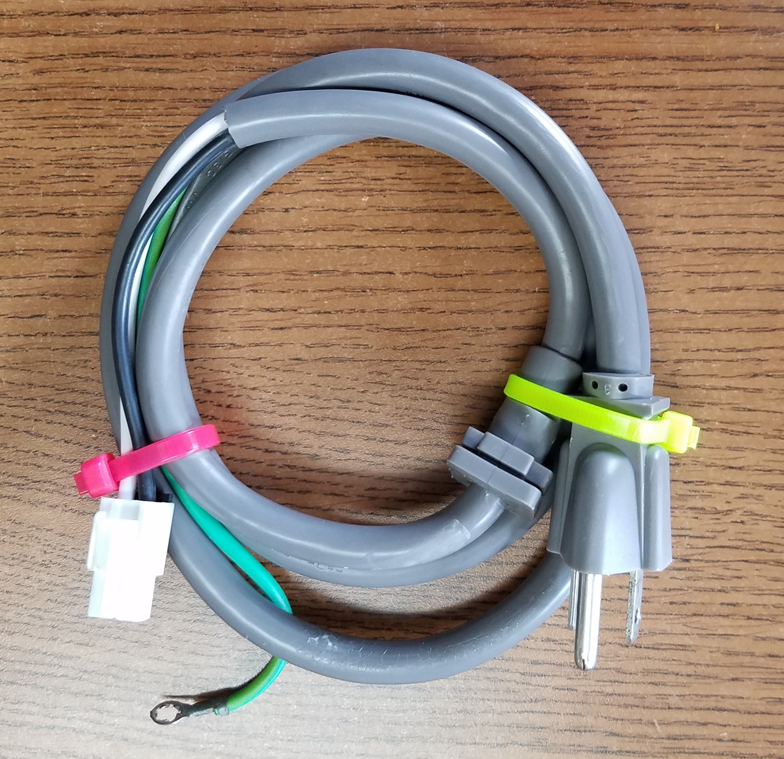 GE ETERNA MICROWAVE JVM1750DM1WW POWER CORD WB18X10200 - USED