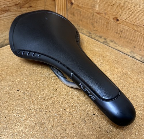 パーツ Final sale! fi'zi:k Kurve Chameleon Fi'zi:k Kurve Chameleon Saddle - Components