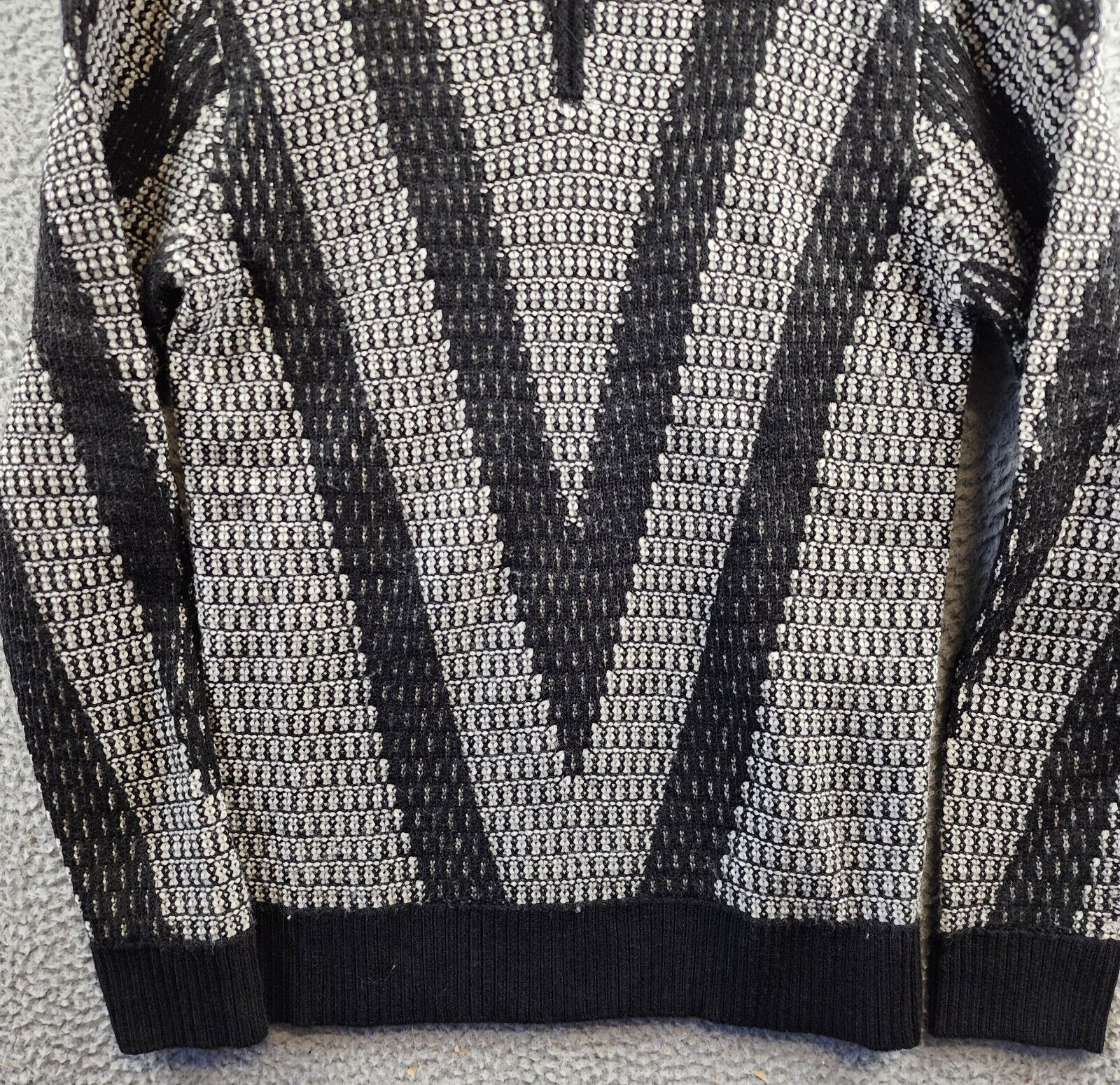 KARL LAGERFELD PARIS Jacquard Wool Sweater Men's S Black