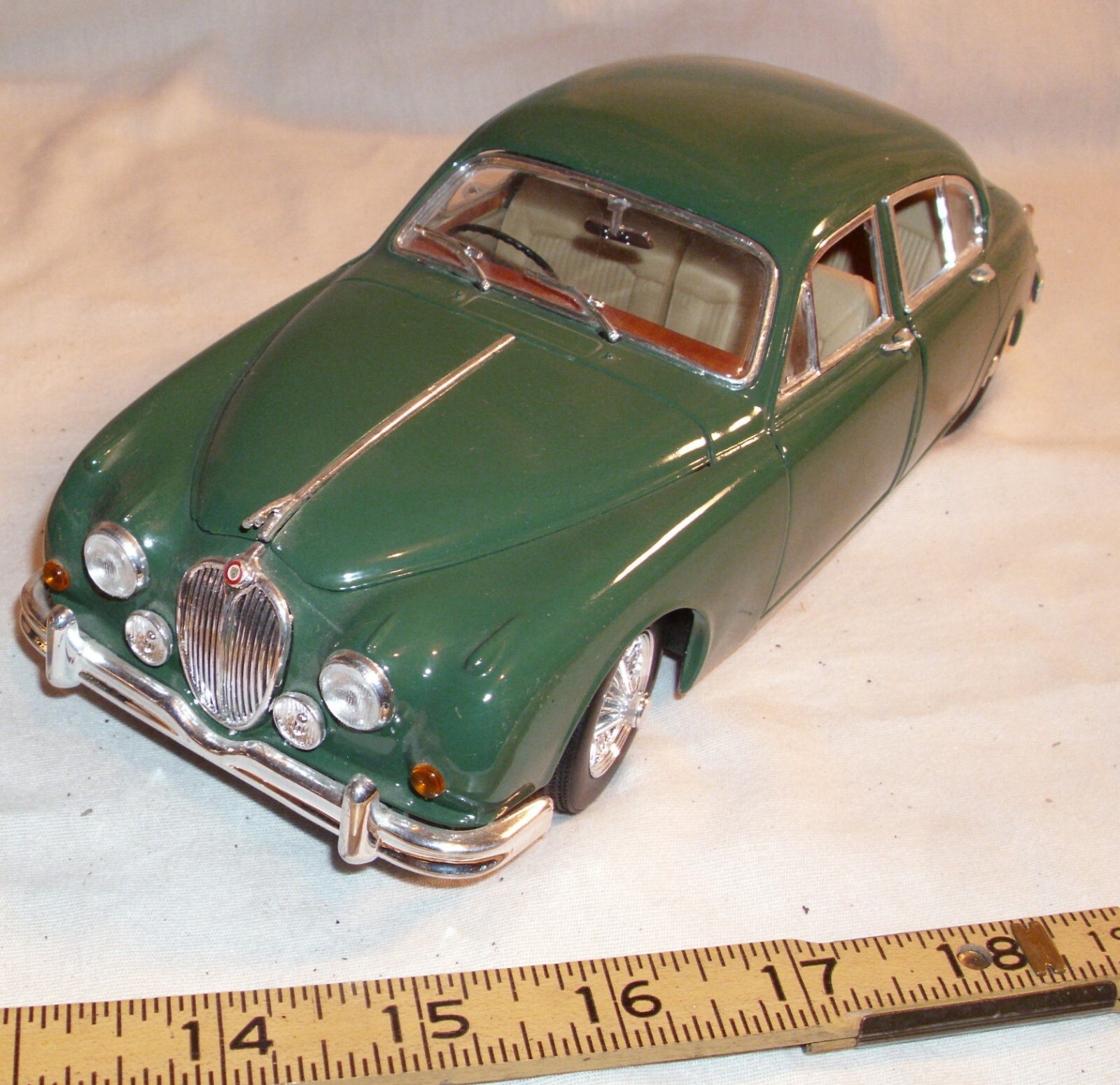 Maisto JAGUAR MarkⅡ (1959) 1/18 MAISTO 1959 JAGUAR MARK II 1:18 DIECAST CAR MODEL TOY IN GREEN | eBay
