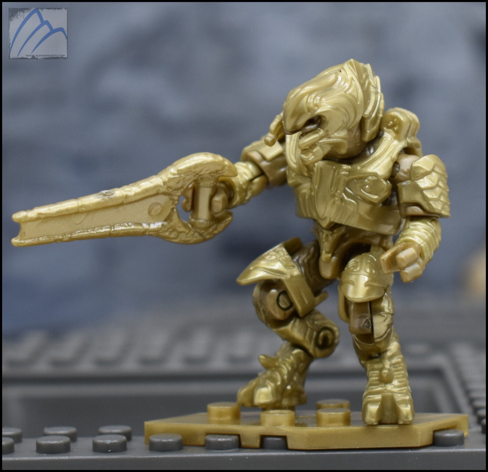 HALO MEGA CONSTRUX GOLD COVENANT ELITE ARBITER FIGURE GYG61 HALO MEGA CONSTRUX GOLD COVENANT ELITE ARBITER FIGURE GYG61