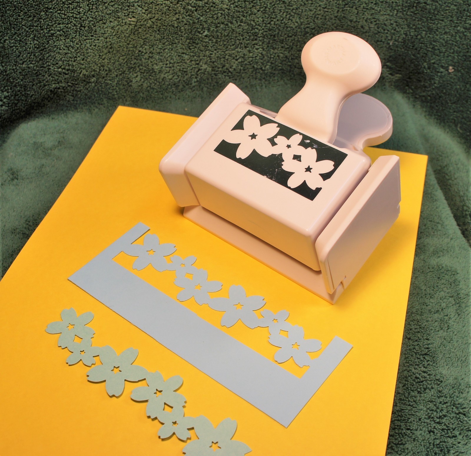 Martha Stewart CHERRY BLOSSOM Deep Edge Punch Crafts Card Making FREE SHIPPING