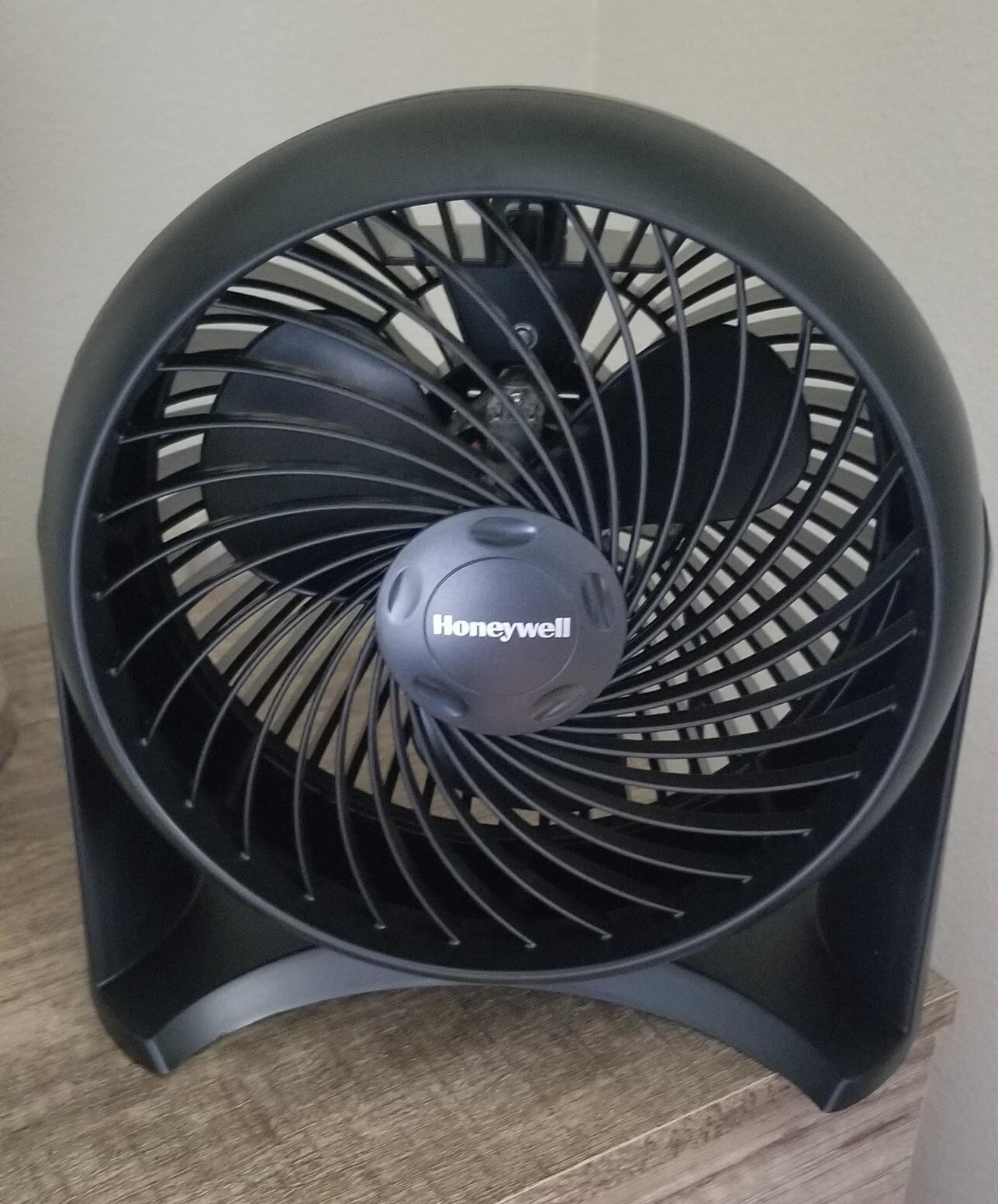 Honeywell HT-900 TurboForce Air Circulator Fan Black, Small