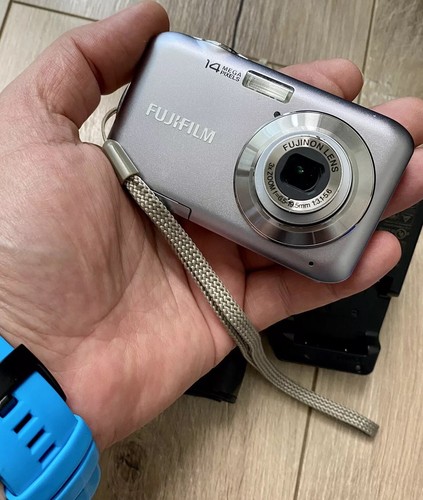 Rare Fujifilm Digital Camera FinePix JV210 14.0MP | eBay Rare Fujifilm Digital Camera FinePix JV210 14.0MP | eBay