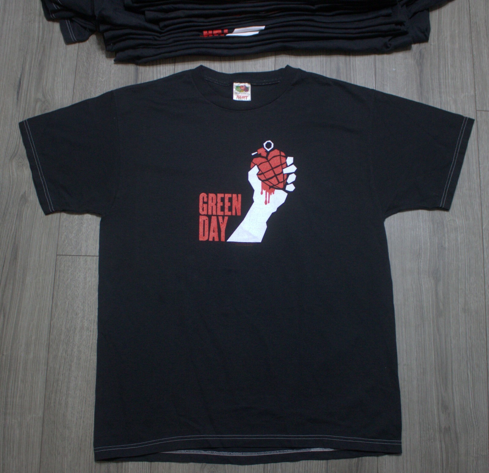 Mサイズ【新品タグ付】Ameri vintage GREEN DAY Tシャツ 新品タグ付】Ameri vintage GREEN DAY Tシャツ - メルカリ