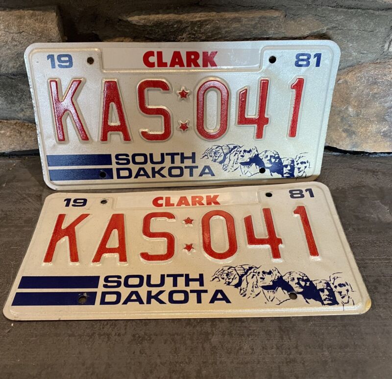 1981 South Dakota pair of license plates. Good condition Clark county