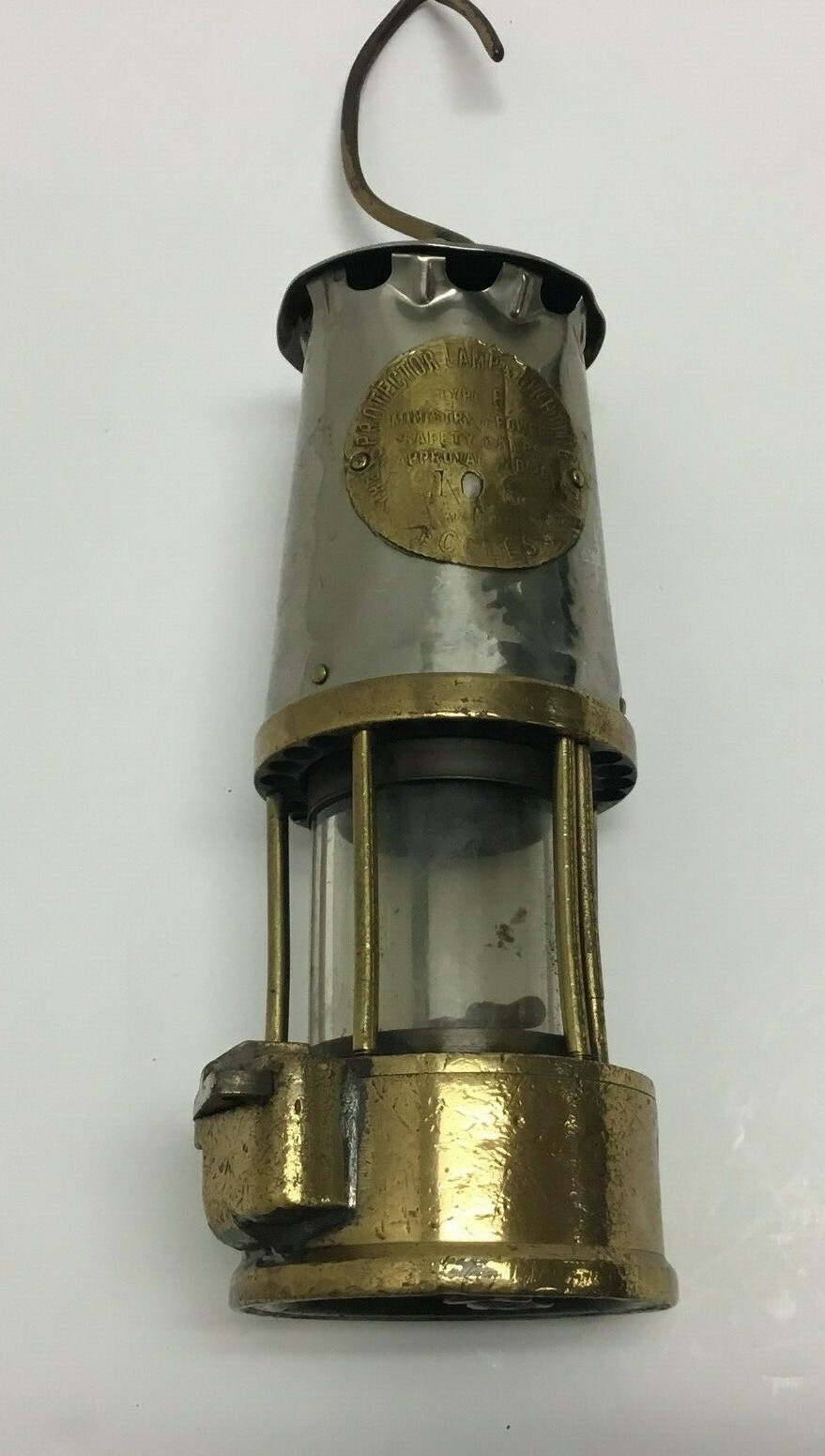 Protector Lamp & Lighting CO. Brass Miners Lamp Lantern TYPE Protector Lamp & Lighting CO. Brass Miners Lamp Lantern TYPE