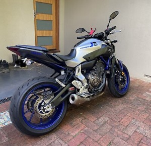 hf deluxe ka kitna dam