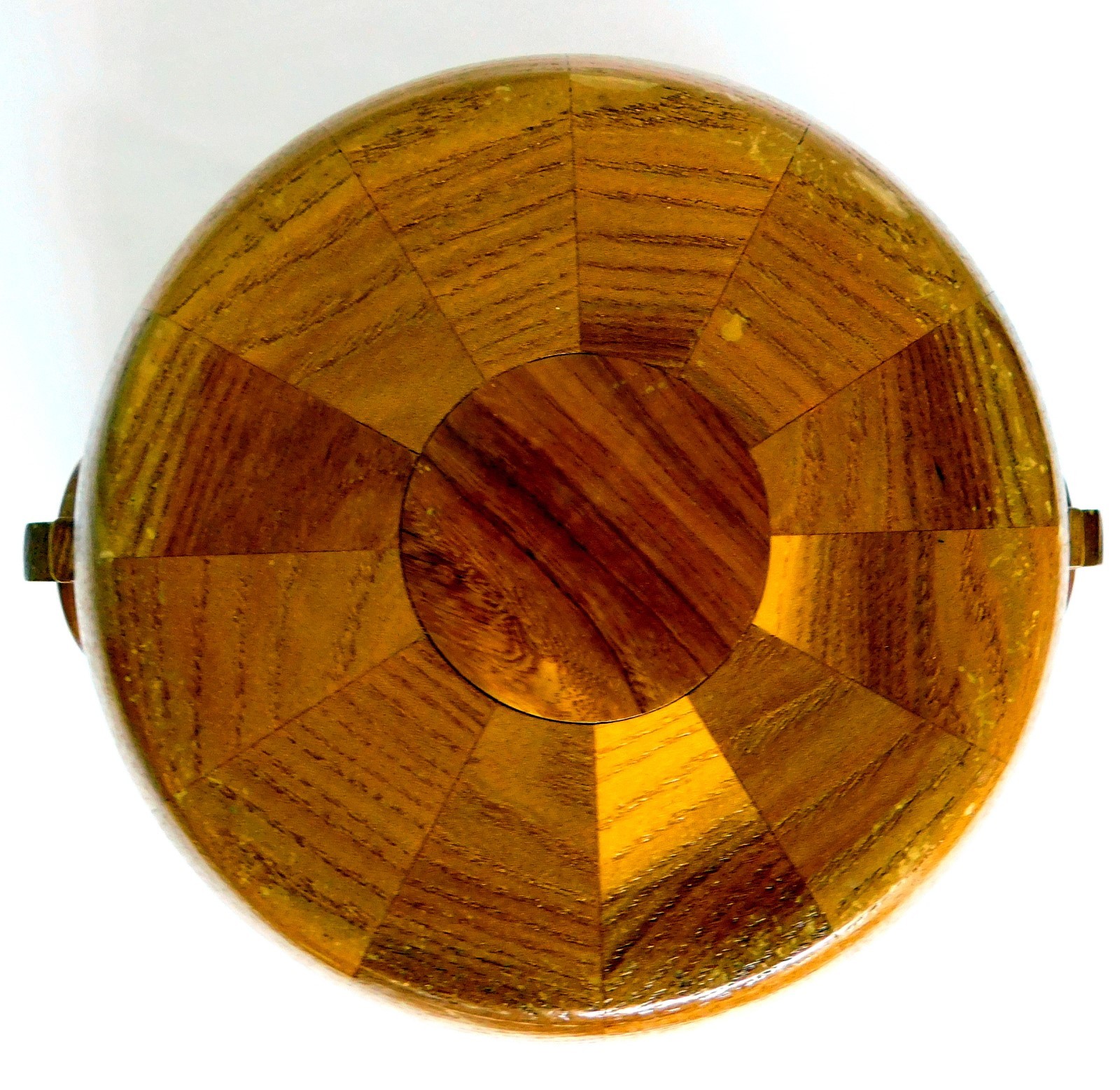 VINTAGE HAND CRAFTED WOOD WOODEN SALAD BOWL WITH RING HANDLES ~ 9