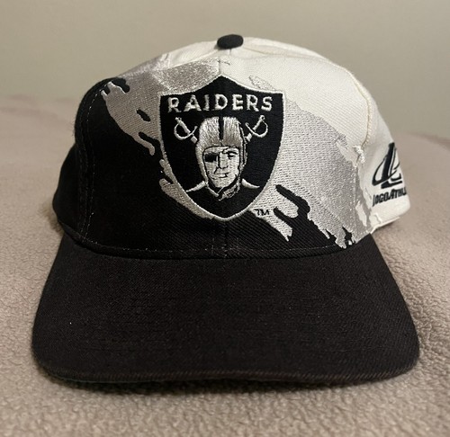 Vintage 90's LA Raiders Paint Splash Logo Athletic NFL Pro