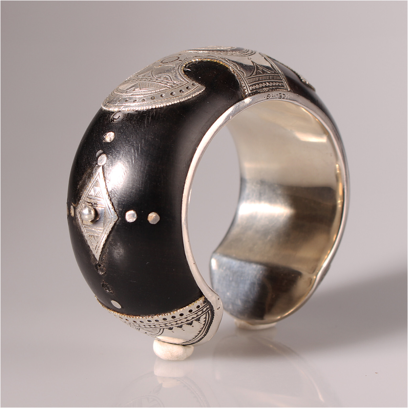 トゥアレグ族 TUAREG SILVER Bangle Bracelet Touareg Silver（トゥアレグシルバー） bangle 25 ブレスレット