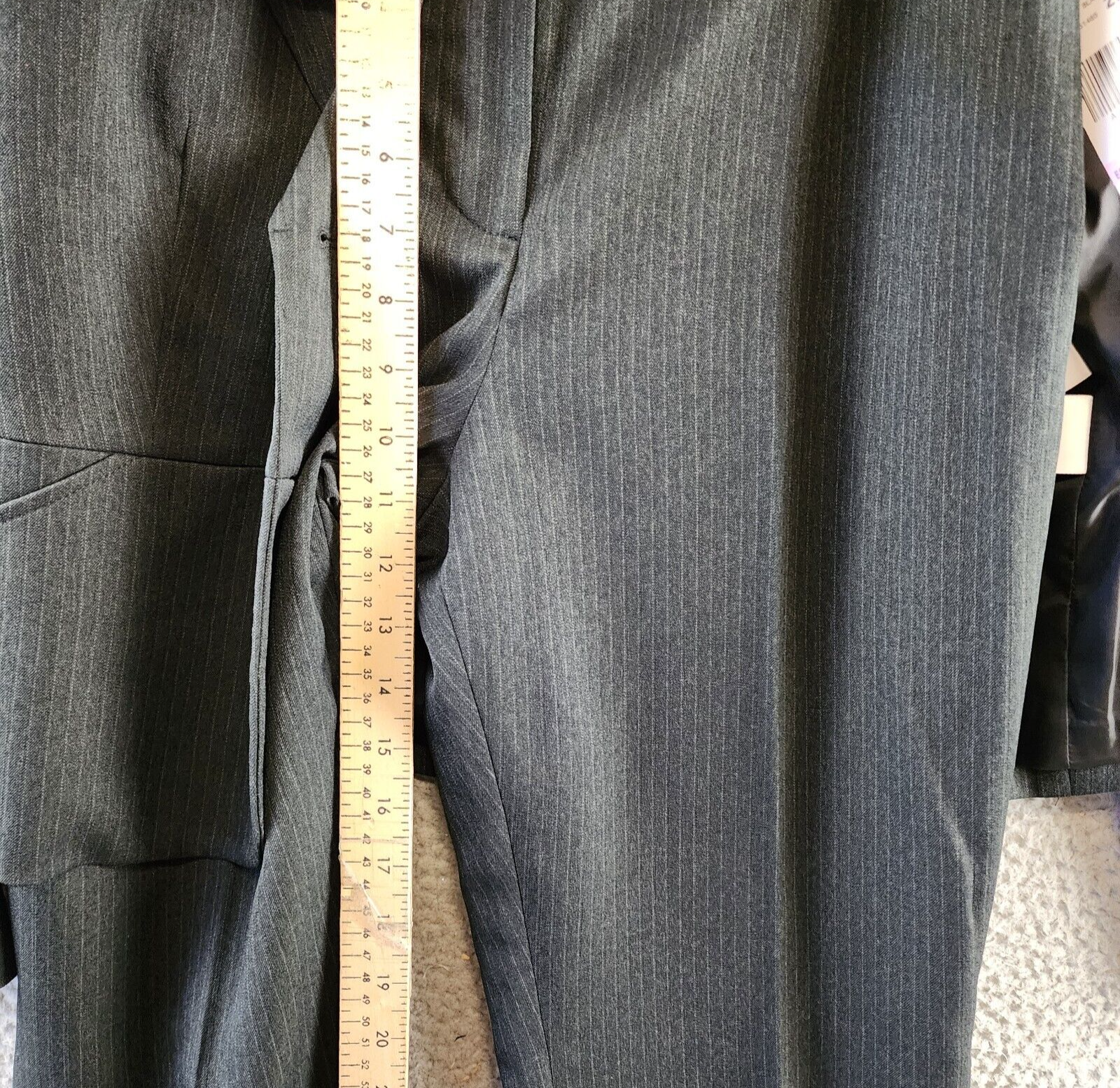 Le Suit Petite Two-Button Pinstriped Pantsuit Women's 10P Black Single Breasted - Picture 14 of 18