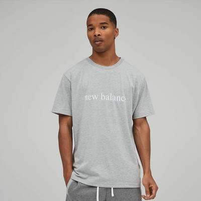 

New Balance Essentials SS Lifestyle Футболка мужская спортивная серая, Grey, New Balance Essentials SS Lifestyle T-Shirt