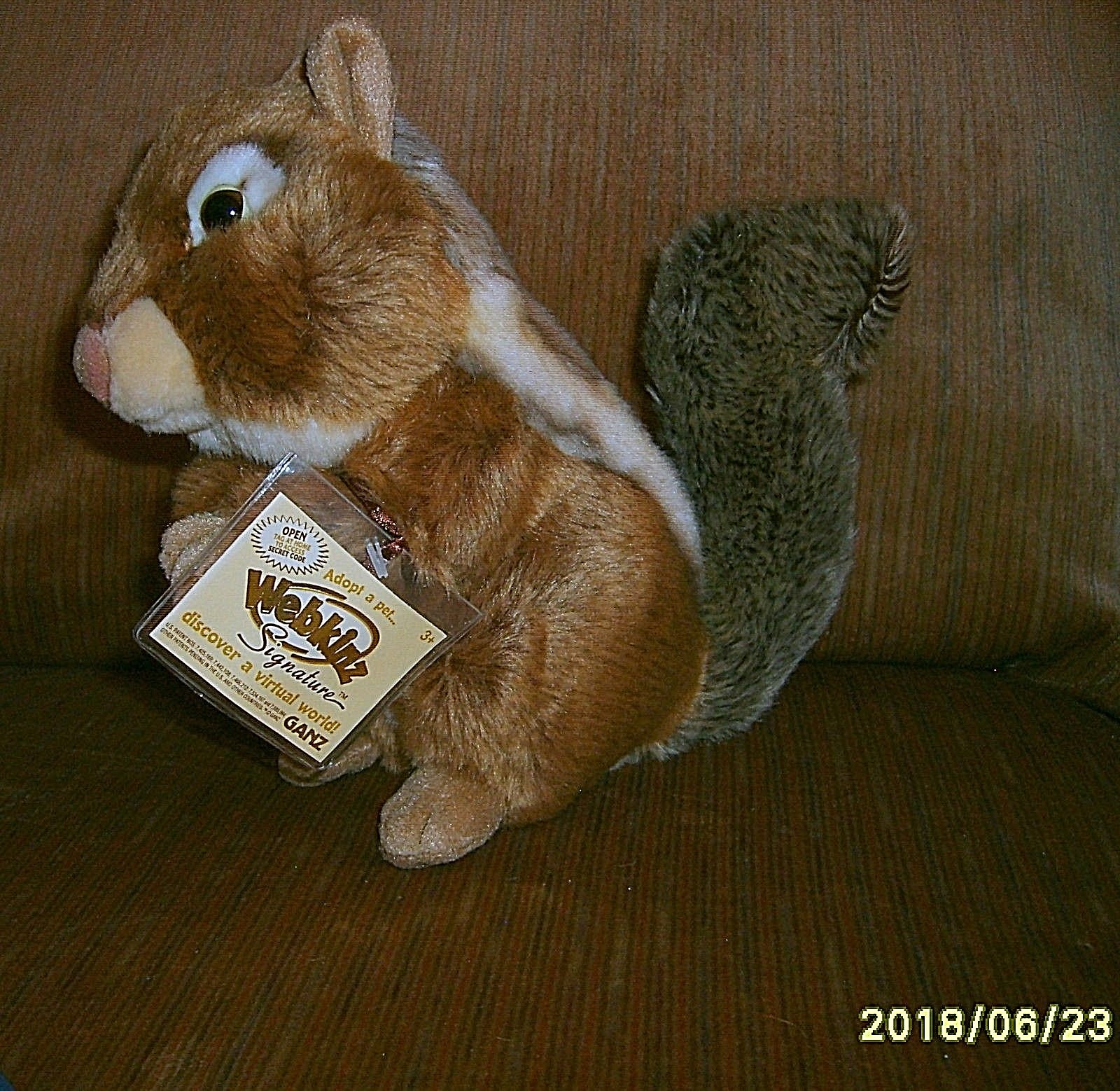 Webkinz Signature Chipmunk WKSS2009, NWT, Mint Condition OOP
