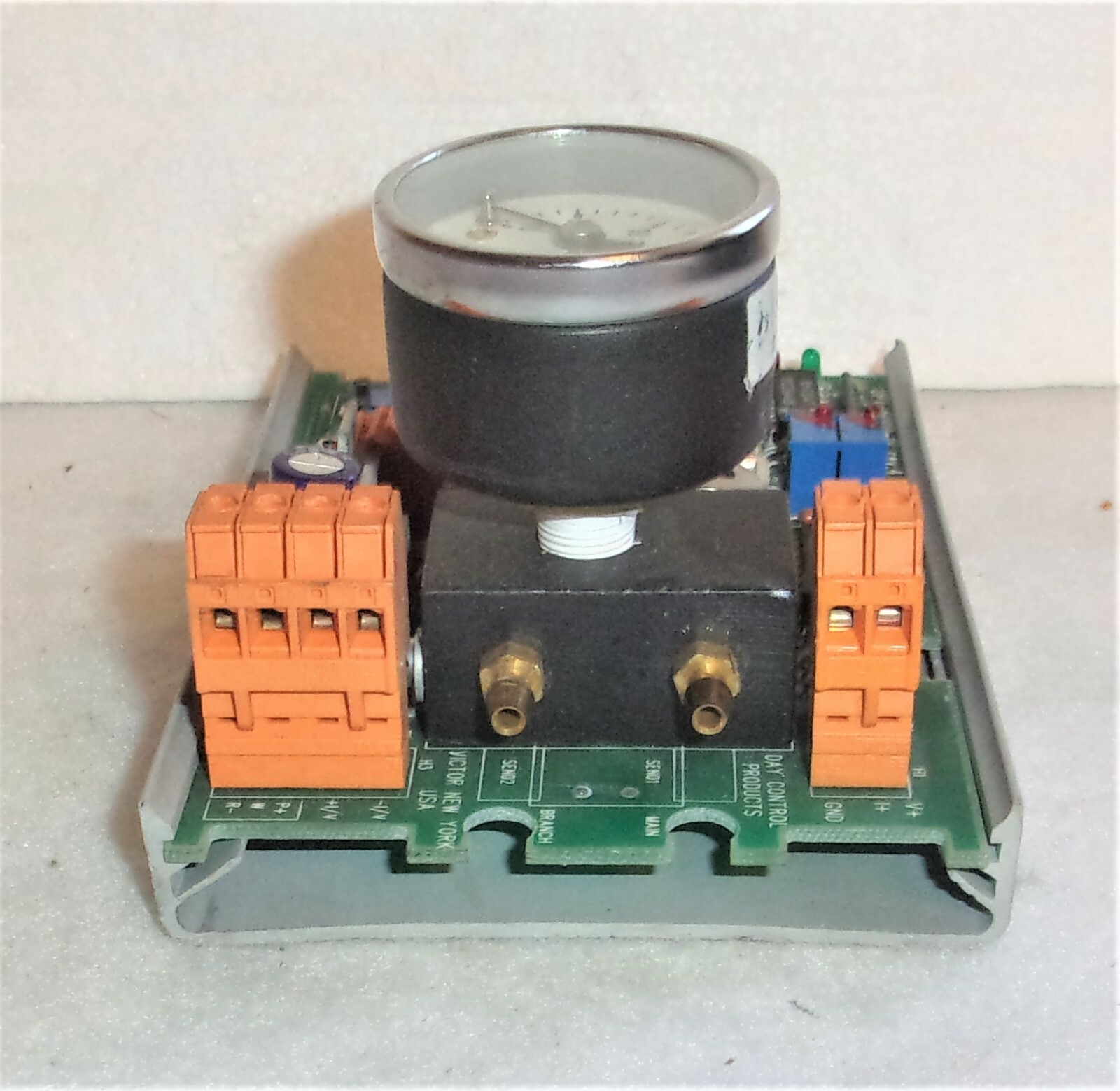 DAY CONTROL PRODUCTS UPT 6000 IV REV 4 SPAN ZERO CIRCUIT BOARD WITH GUAGE