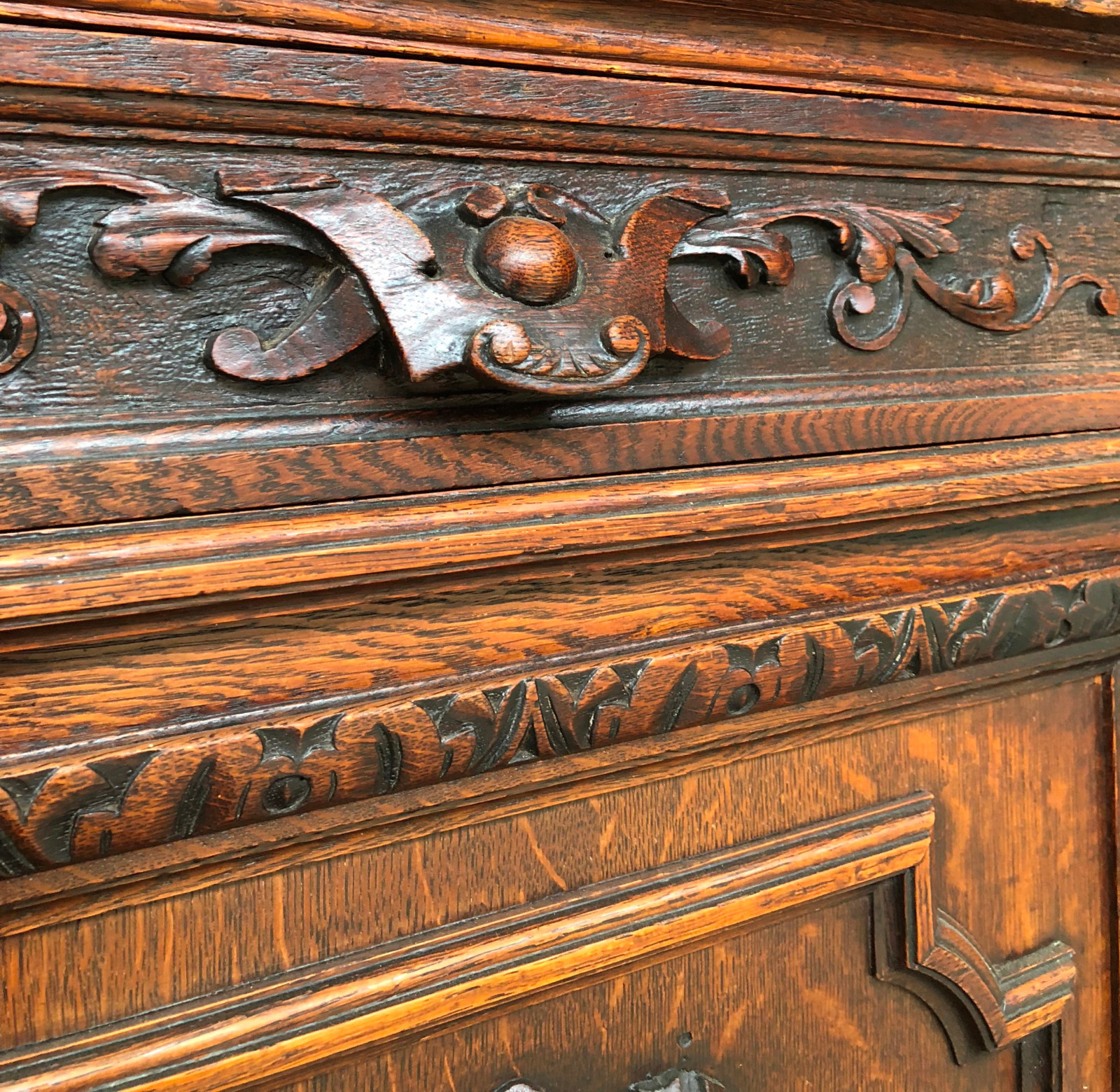 Excellent Antique French Hunt Server, Great Carvings, 19th Century