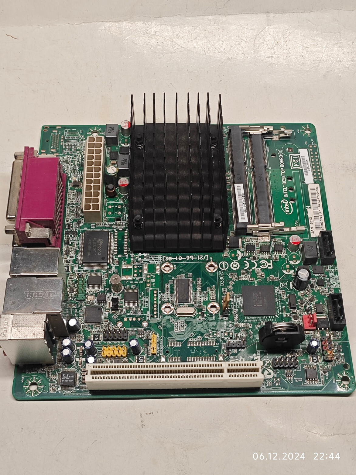 Mini ITX Intel Desktop Board D525MW BOXD2500HN Atom D525