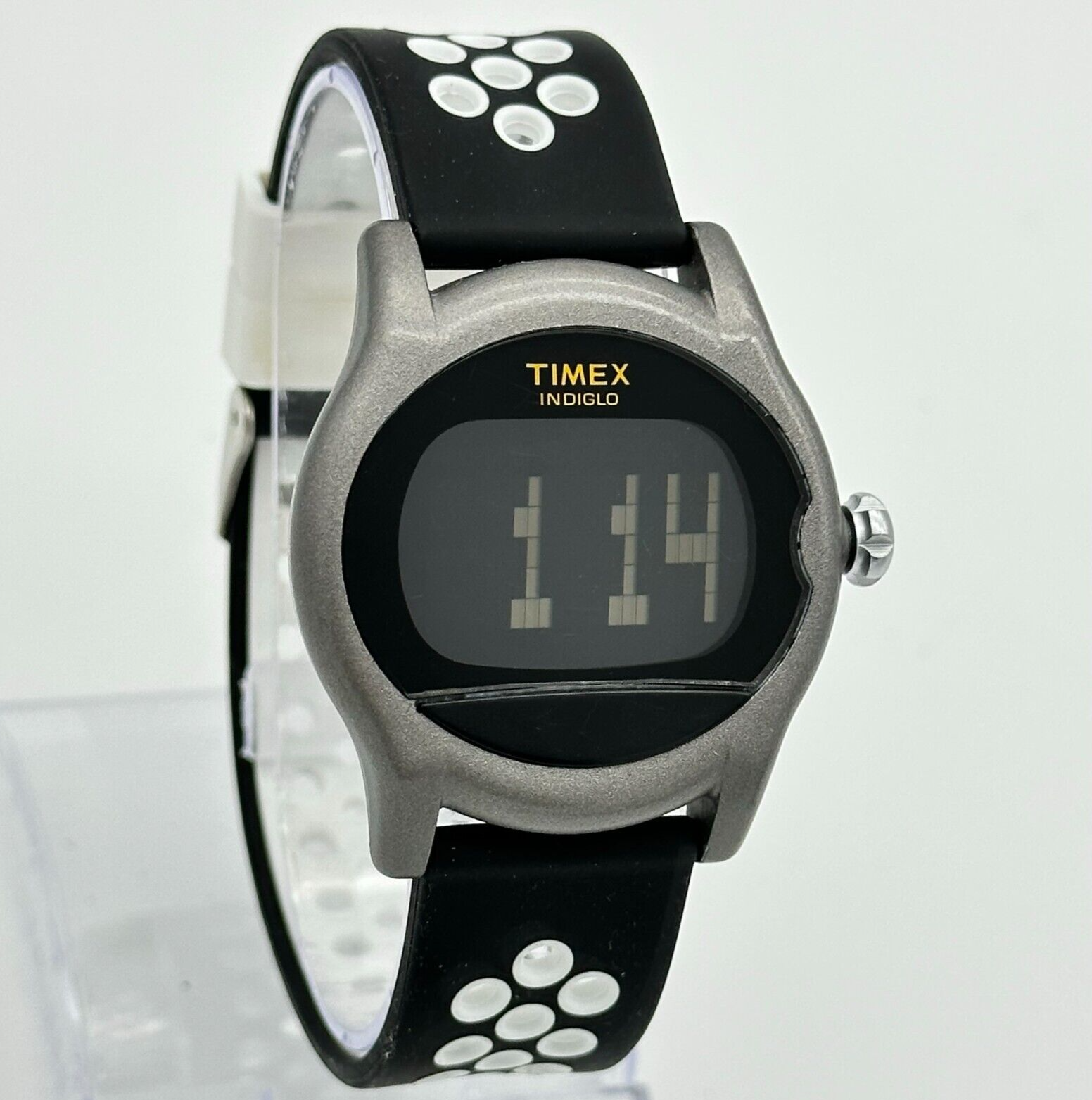 Timex watches top price below 2000