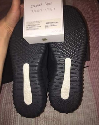 Dice in the Adidas styleYeezy Boost 750 Khaki Brown men