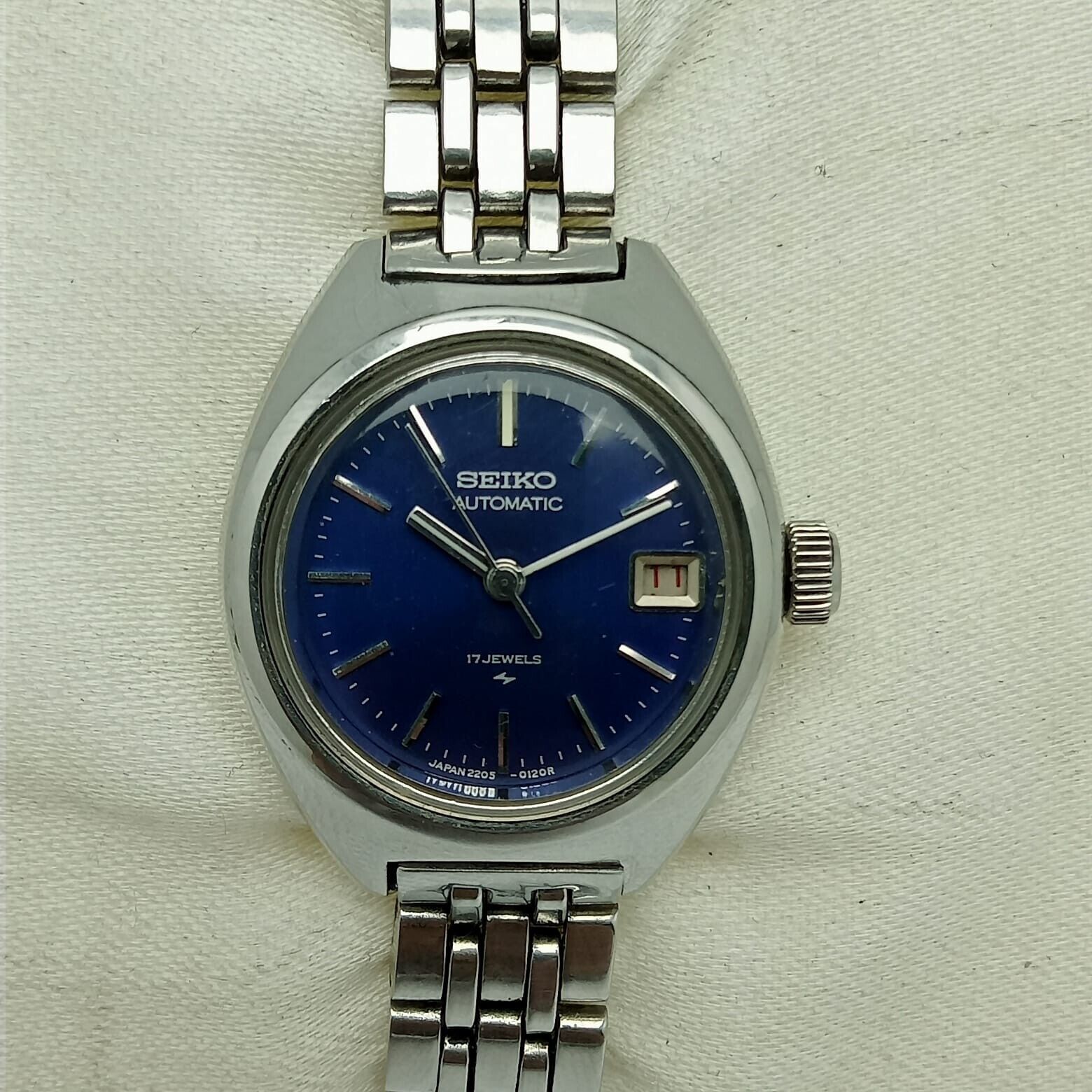 Seiko 2205-0440 Automatic Blue Dial Vintage Women Watch | eBay Seiko 2205-0440 Automatic Blue Dial Vintage Women Watch | eBay