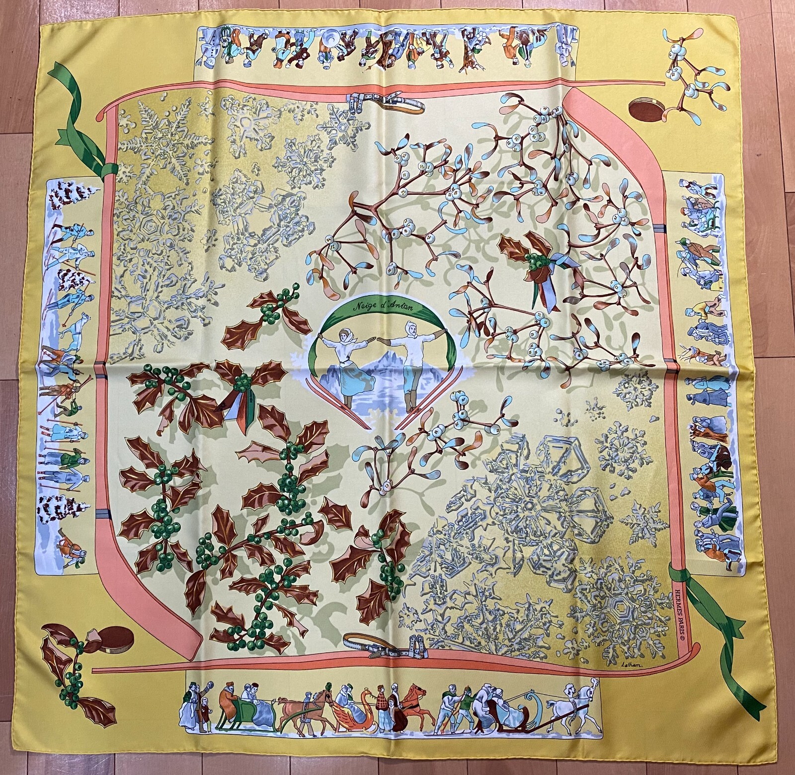 HERMES エルメス カレ40 スカーフ プチカレ Neige d'Antan 去年