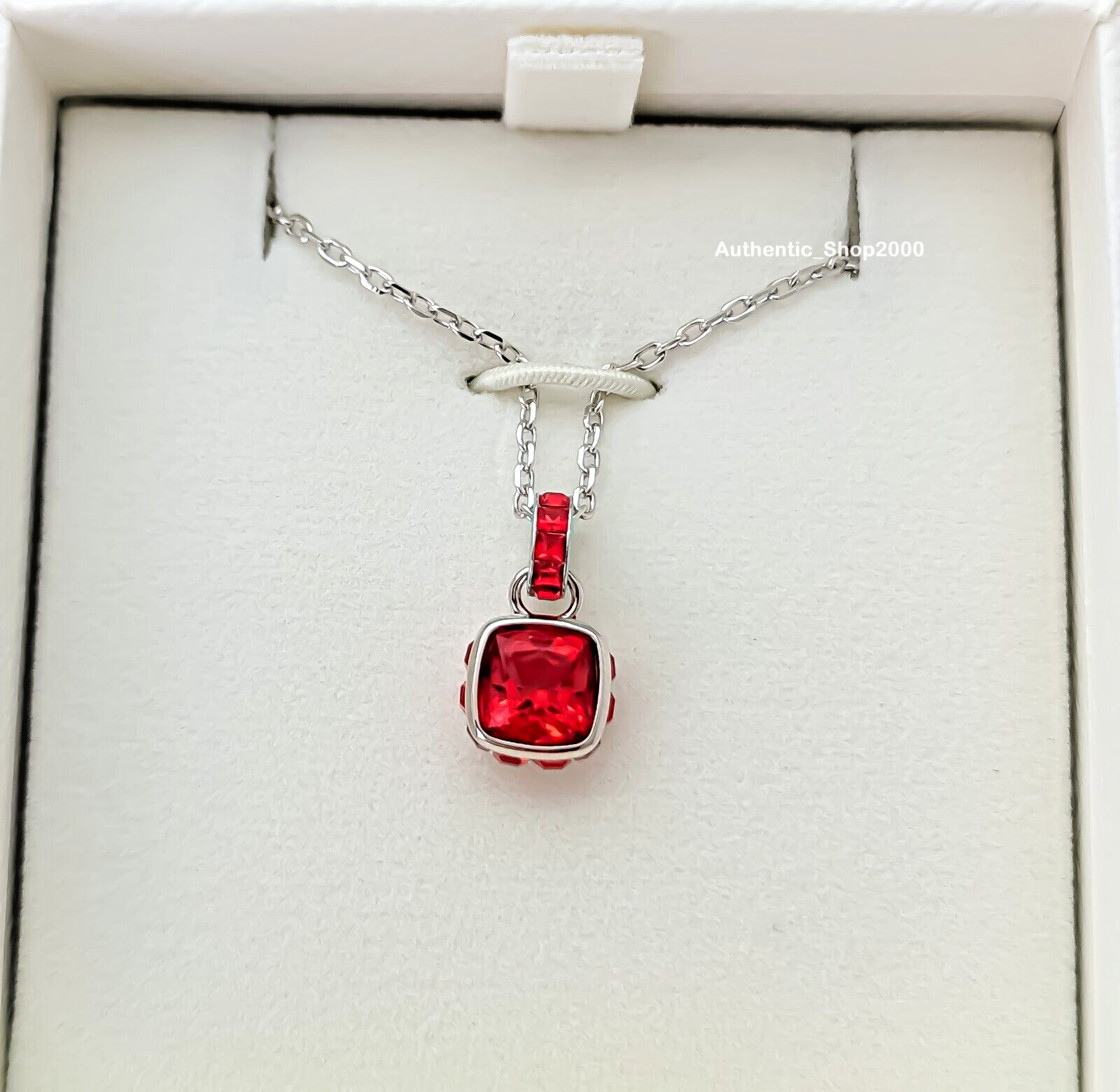 SWAROVSKI バースストーン ネックレス レッド 5652043 正規品 NEW w Box SWAROVSKI Red Crystal July Birthstone Pendant