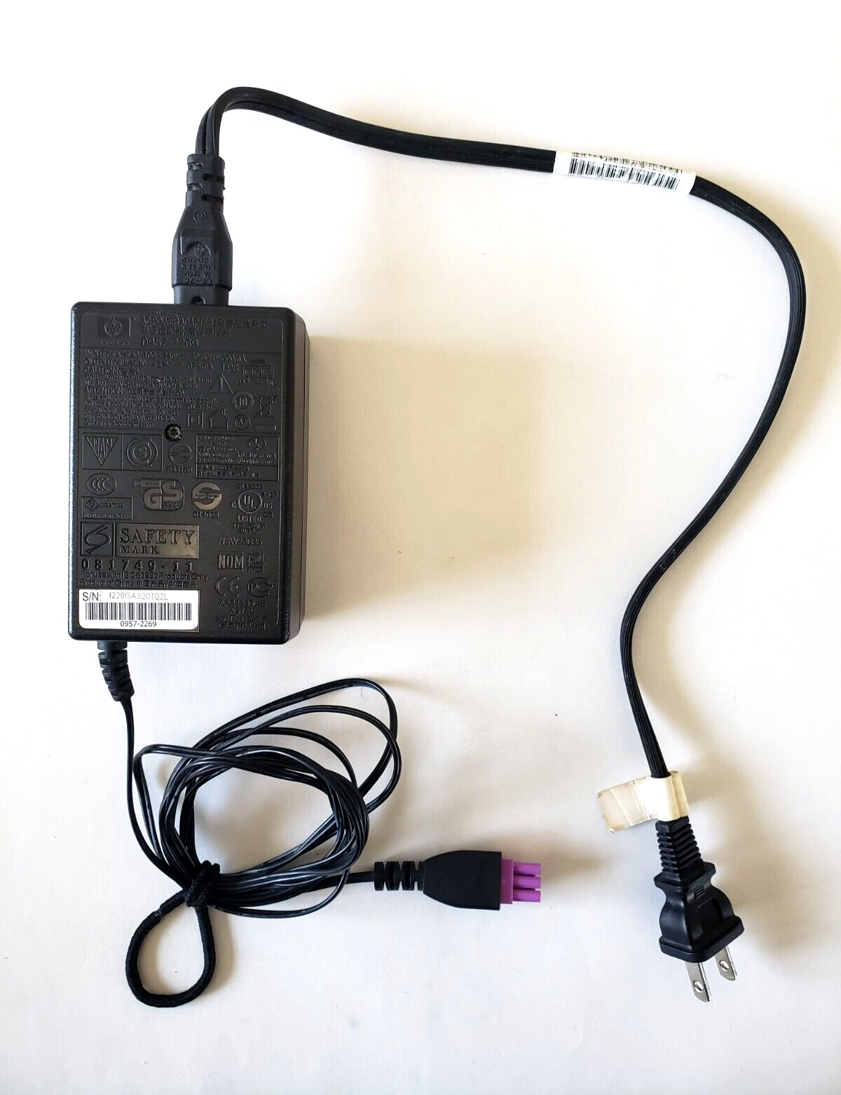 HP SAFETY MARK 081749-11 AC Adapter 0957-2269 Output-32V