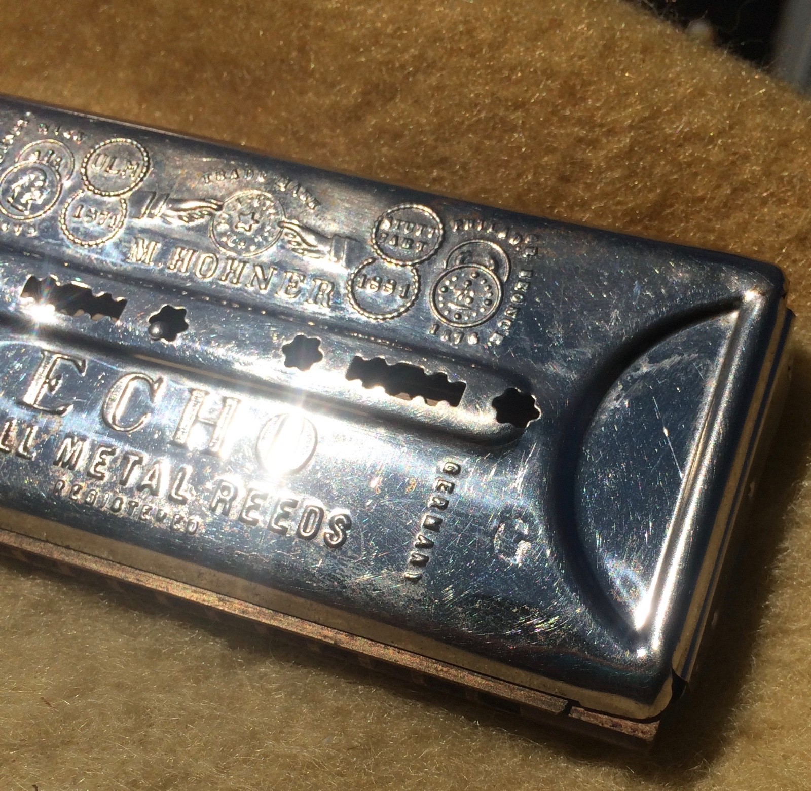 Antique Vintage Hohner Harmonica Echo Bell Metal Reeds