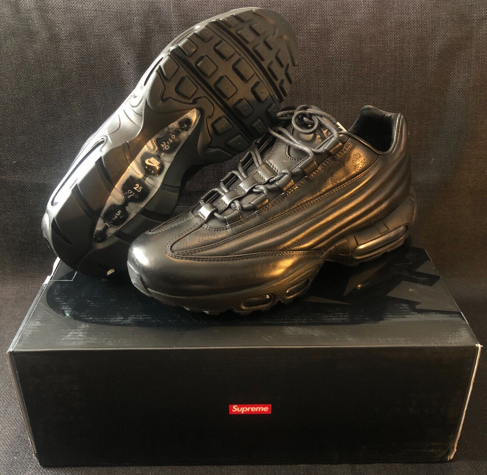 2019 DS Nike Air Max 95 Lux Supreme sz 8 Black Italy Italian 2019 DS Nike Air Max 95 Lux Supreme sz 8 Black Italy Italian