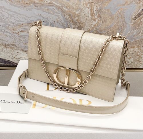 Christian Dior Micro-Cannage 30 Montaigne Beige Patent Christian Dior Micro-Cannage 30 Montaigne Beige Patent