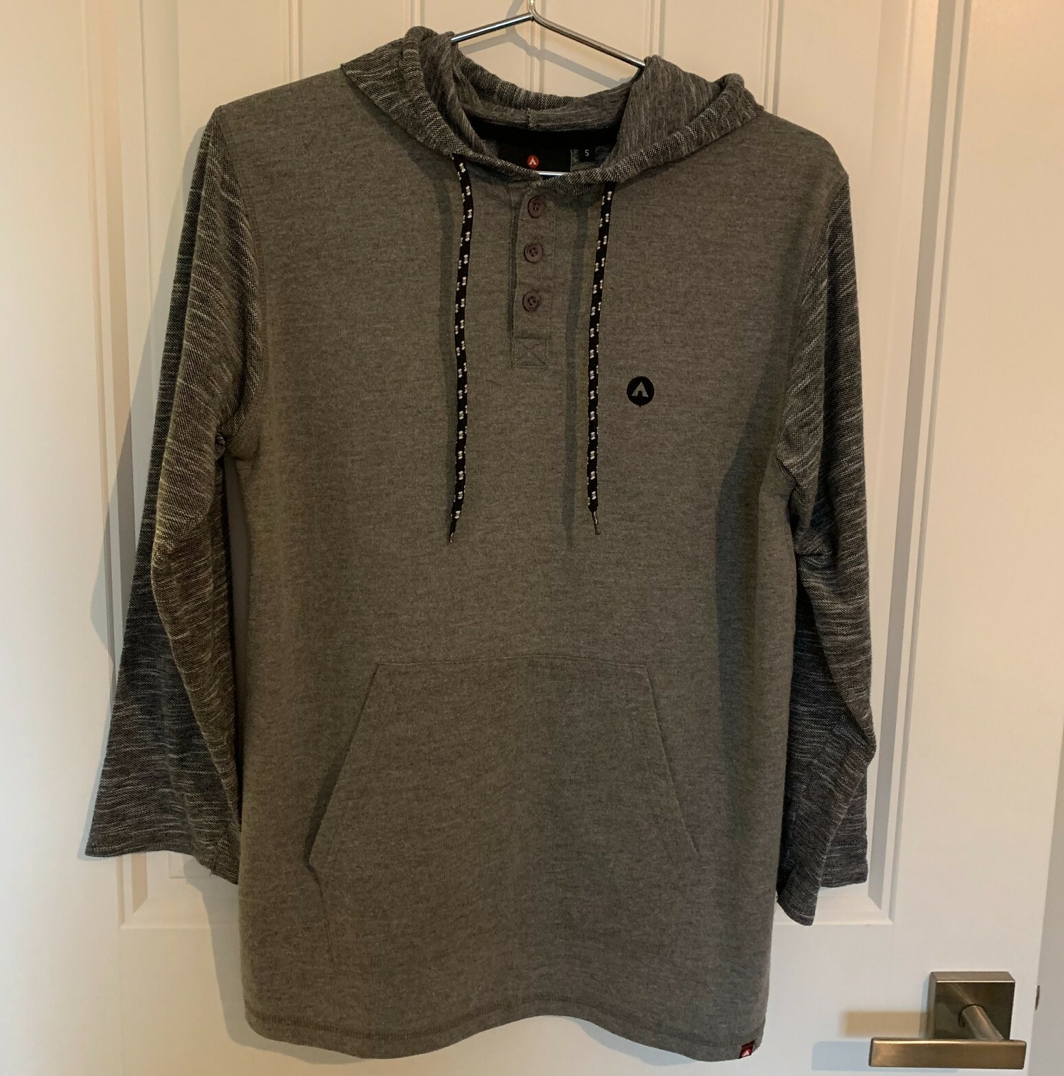 airwalk pullover