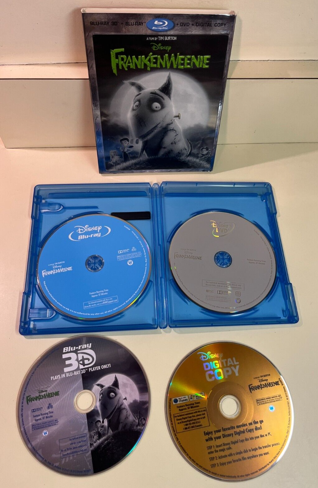 Frankenweenie Blu-ray 3D, Blu-Ray, DVD, Lenticular Slipcover Frankenweenie Blu-ray 3D, Blu-Ray, DVD, Lenticular Slipcover