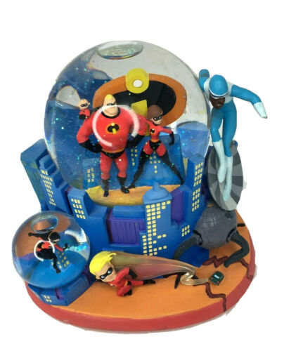Disney Pixar Snow Globe The Incredibles Light Up Snow Globe Disney Pixar Snow Globe The Incredibles Light Up Snow Globe