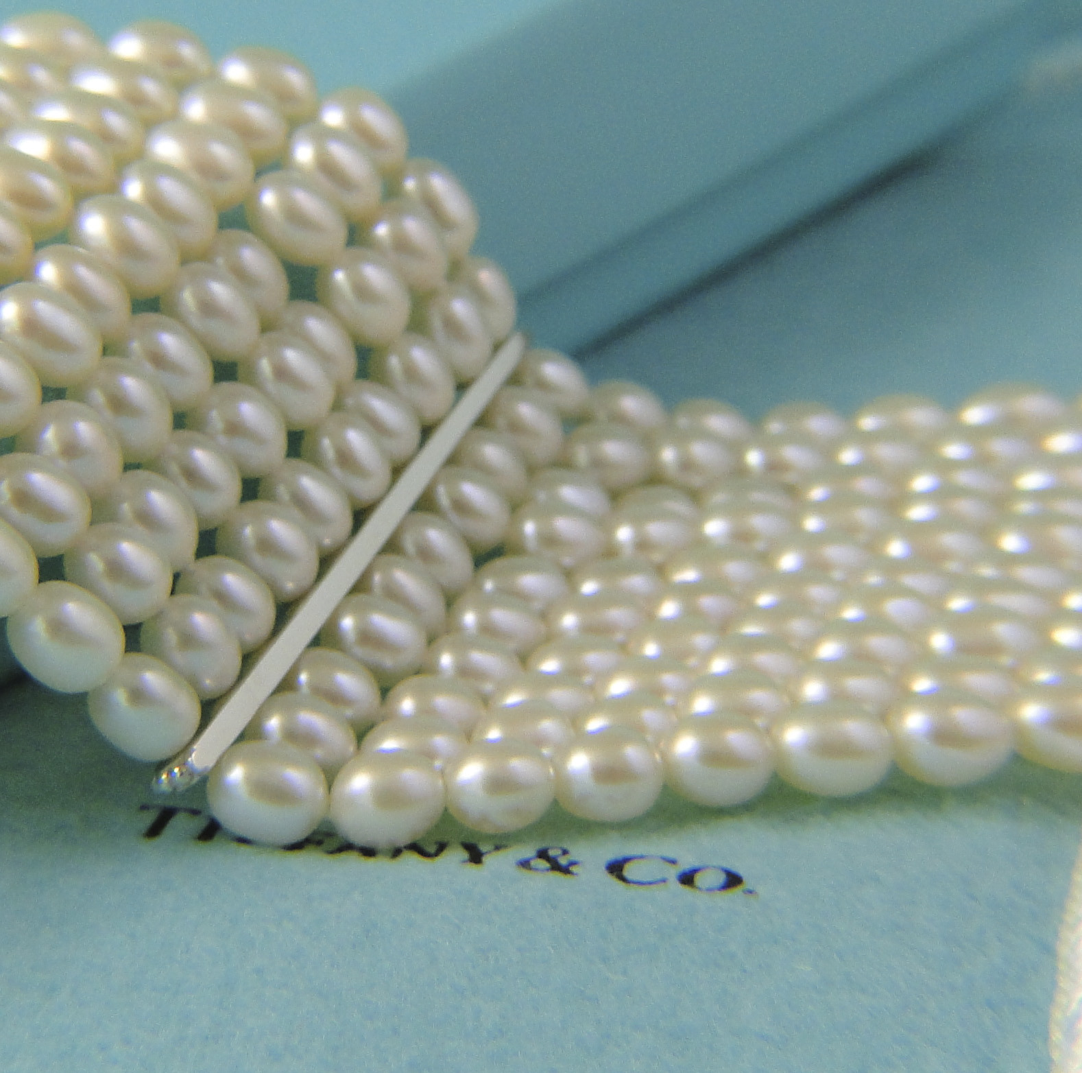 NEW Tiffany & Co. Ziegfeld 10 Row Freshwater Cultered Pearl Bracelet- Beautiful