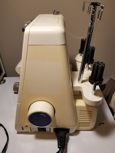 Husqvarna Huskylock 300 Sewing Machine