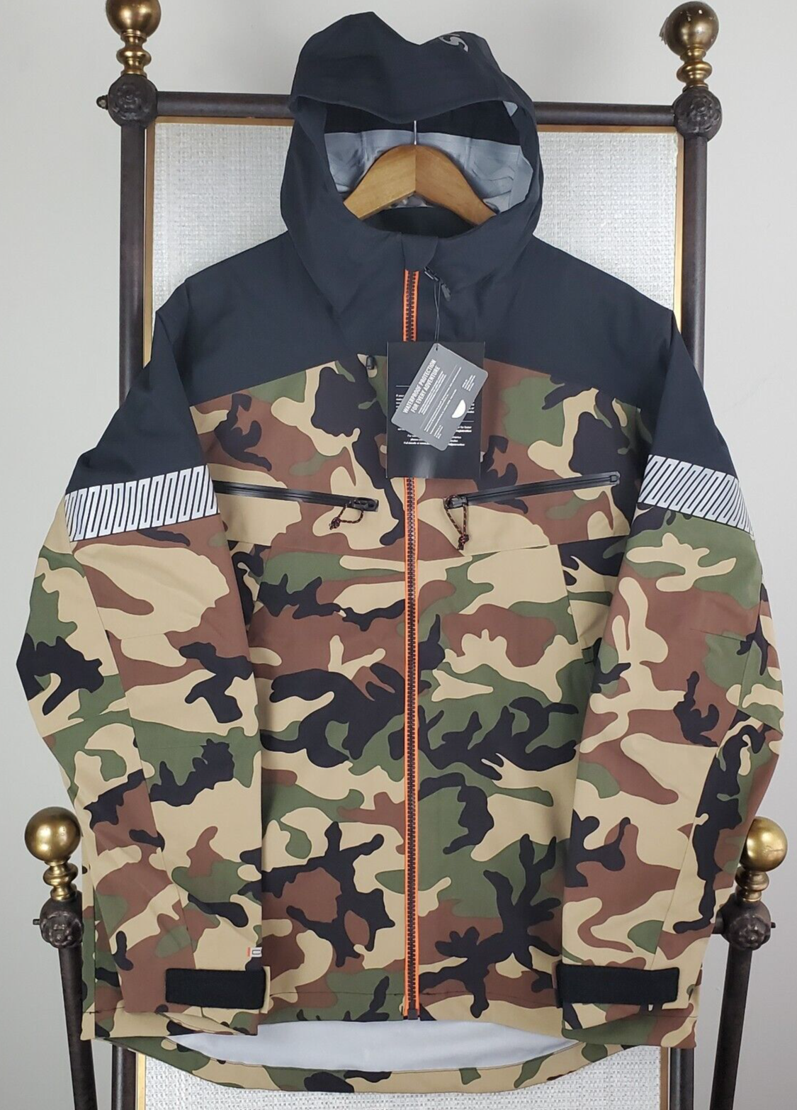 Pre-owned Simms $449  Mens Size Medium 30k Waterproof Woodland Camo Cx Jacket Hood In Multicolor