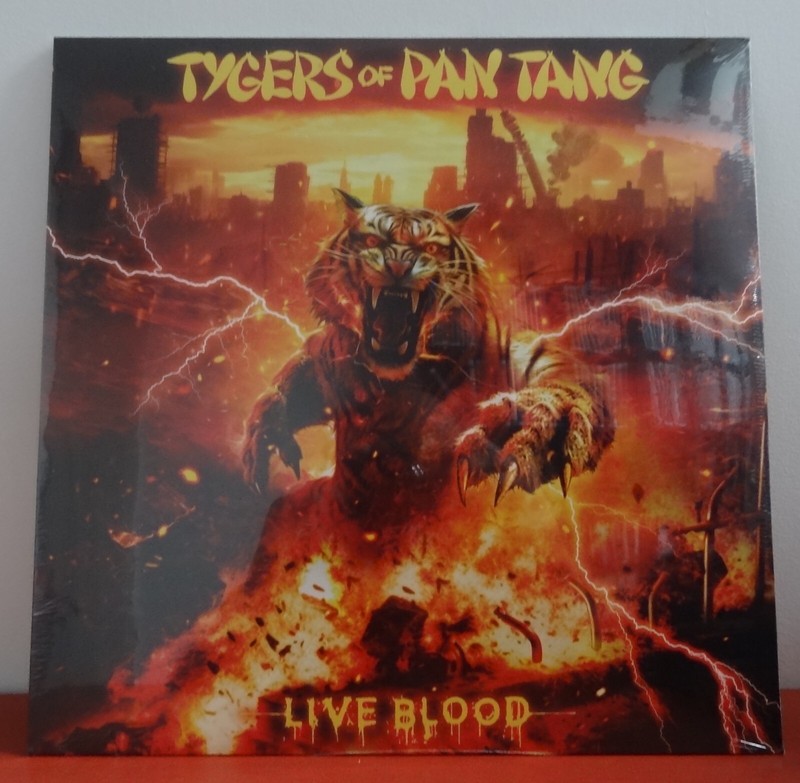 Tyger Of Pant Tang Live Blood 2 Lps 