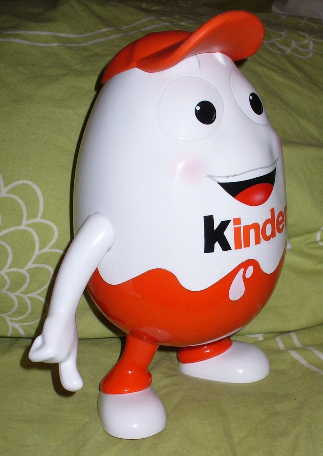 kinder surprise plastic