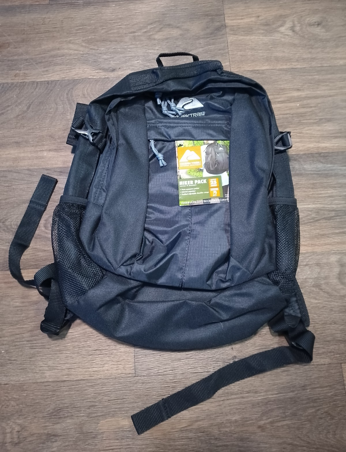 Ozark Trail black hike pack with tag and adjustable shoulder straps