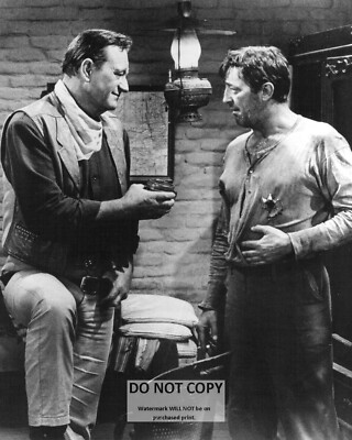 JOHN WAYNE & ROBERT MITCHUM IN ''EL DORADO'' - 8X10 PUBLICITY PHOTO (DA-632)