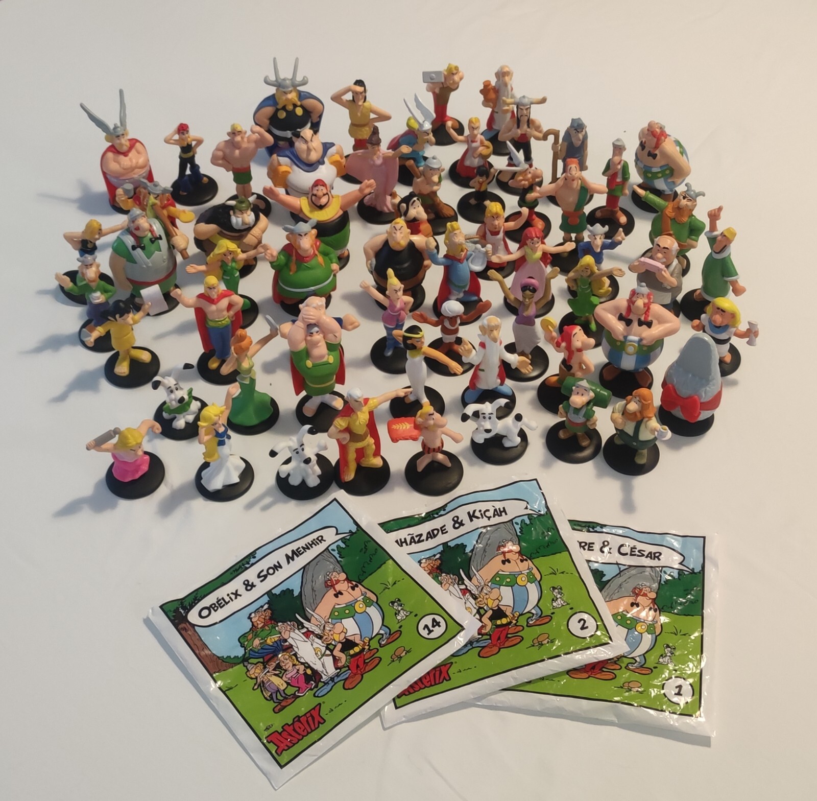 2019 McDonald's Happy Meal - 60 Years of Asterix & Obelix