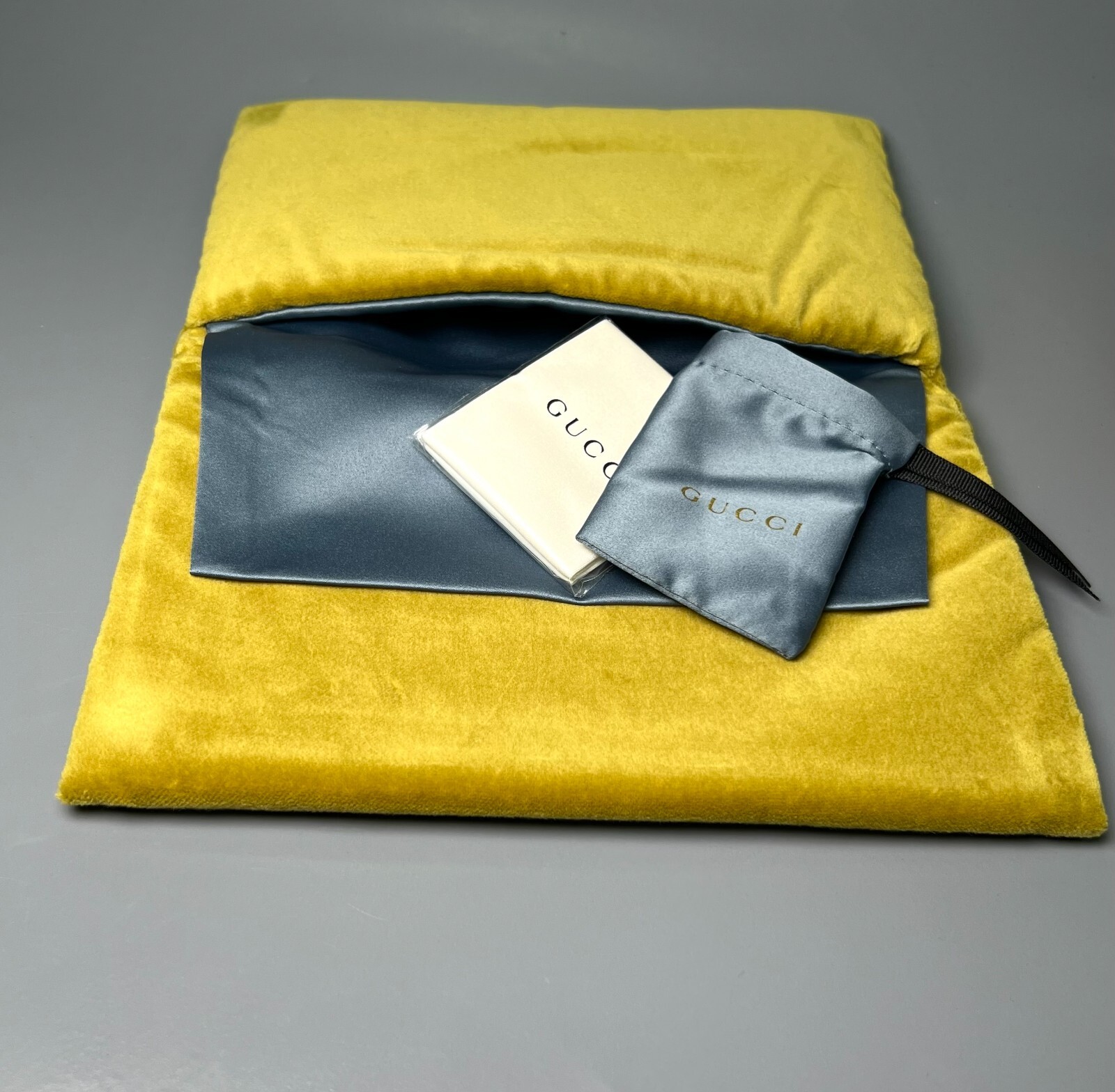 New Gucci Soft Case Bag Padded Limited Edition Yellow Velvet