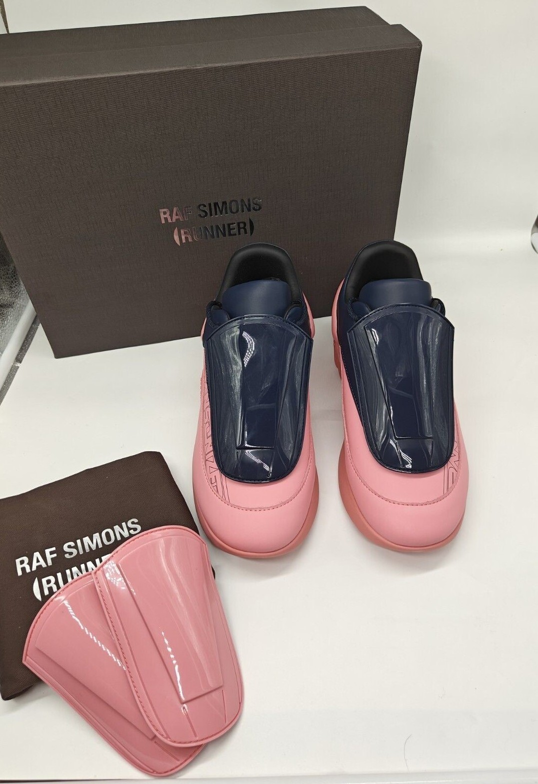 靴 RAF SIMONS RUNNER ANTEI Pink Buy Raf Simons women pink leather antei sneakers for $511