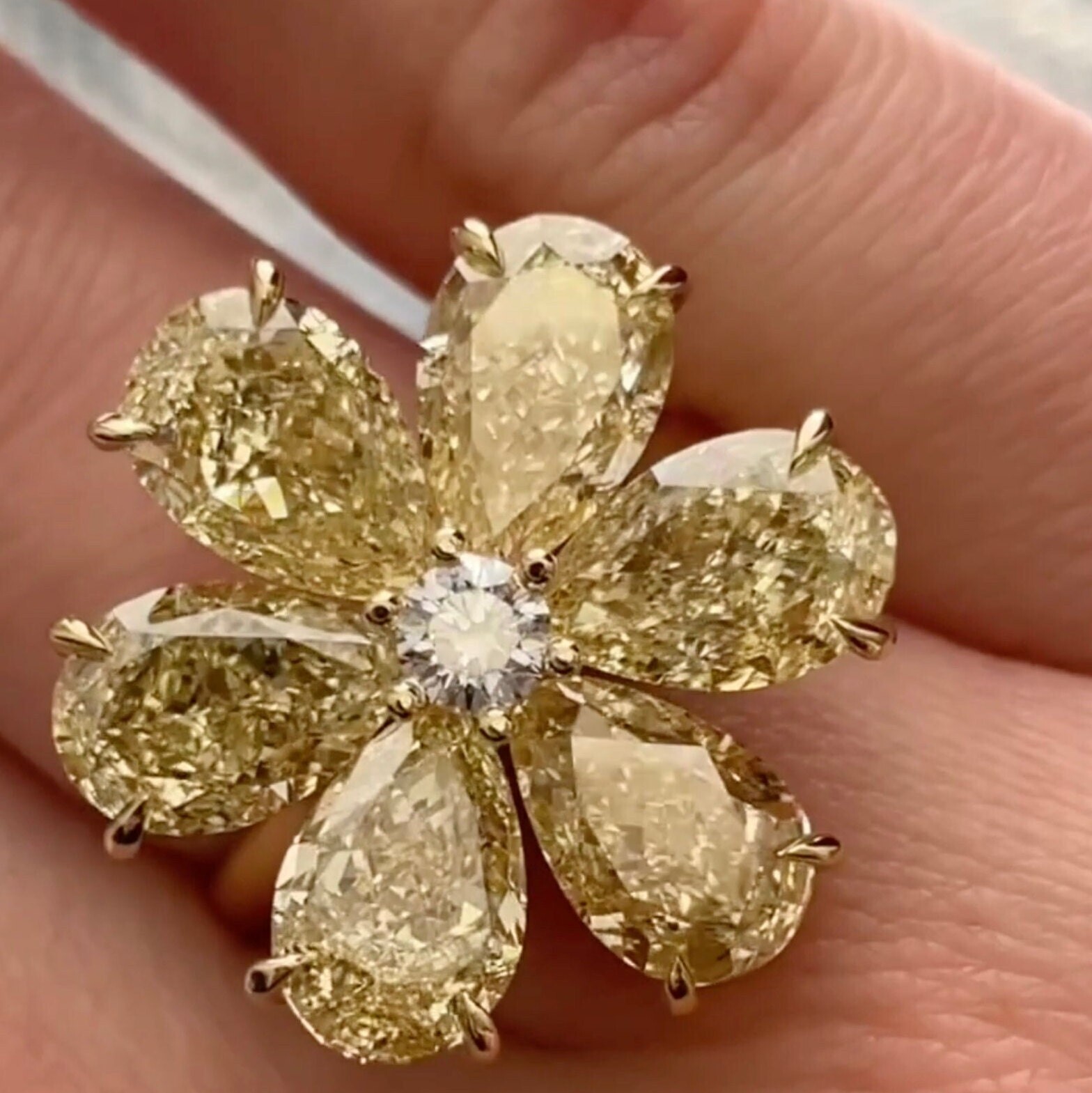 Pre-owned Silver Beautiful Canary Yellow Cz Flower Ring, Gold & Cz  + Gold Plated Pear Cut