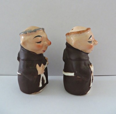 Vintage 50s Friar Tucks Monk Priest Salt & Pepper Shakers Japan RARE!