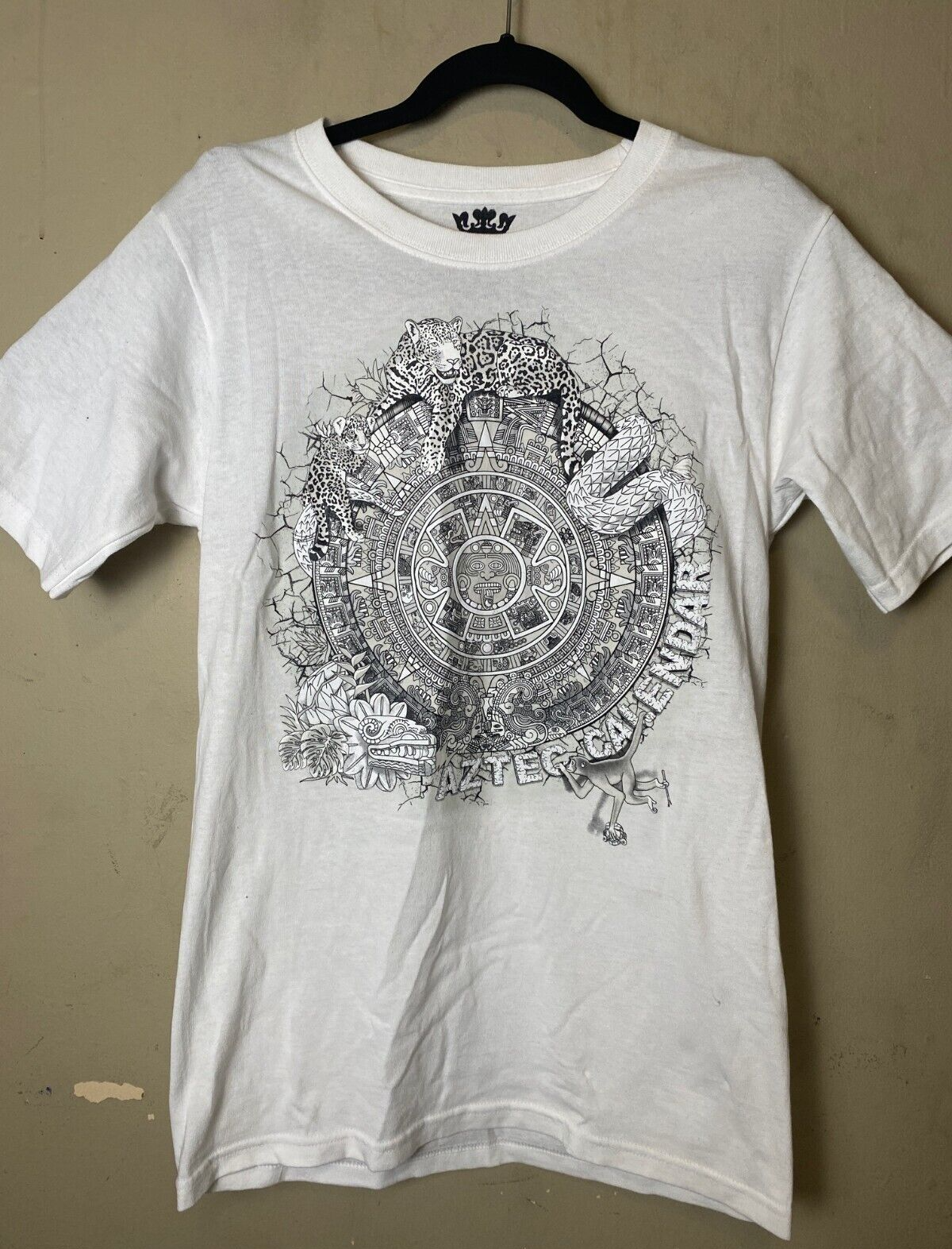 Arte Mexicano Aztec Calendar Leopards double sided Graphic T